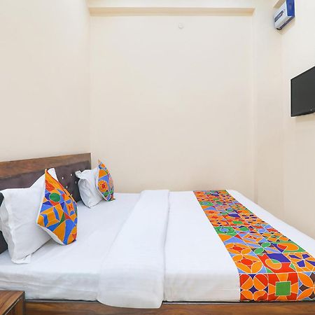 Fabhotel Rk Palace Ayodhya Exterior foto